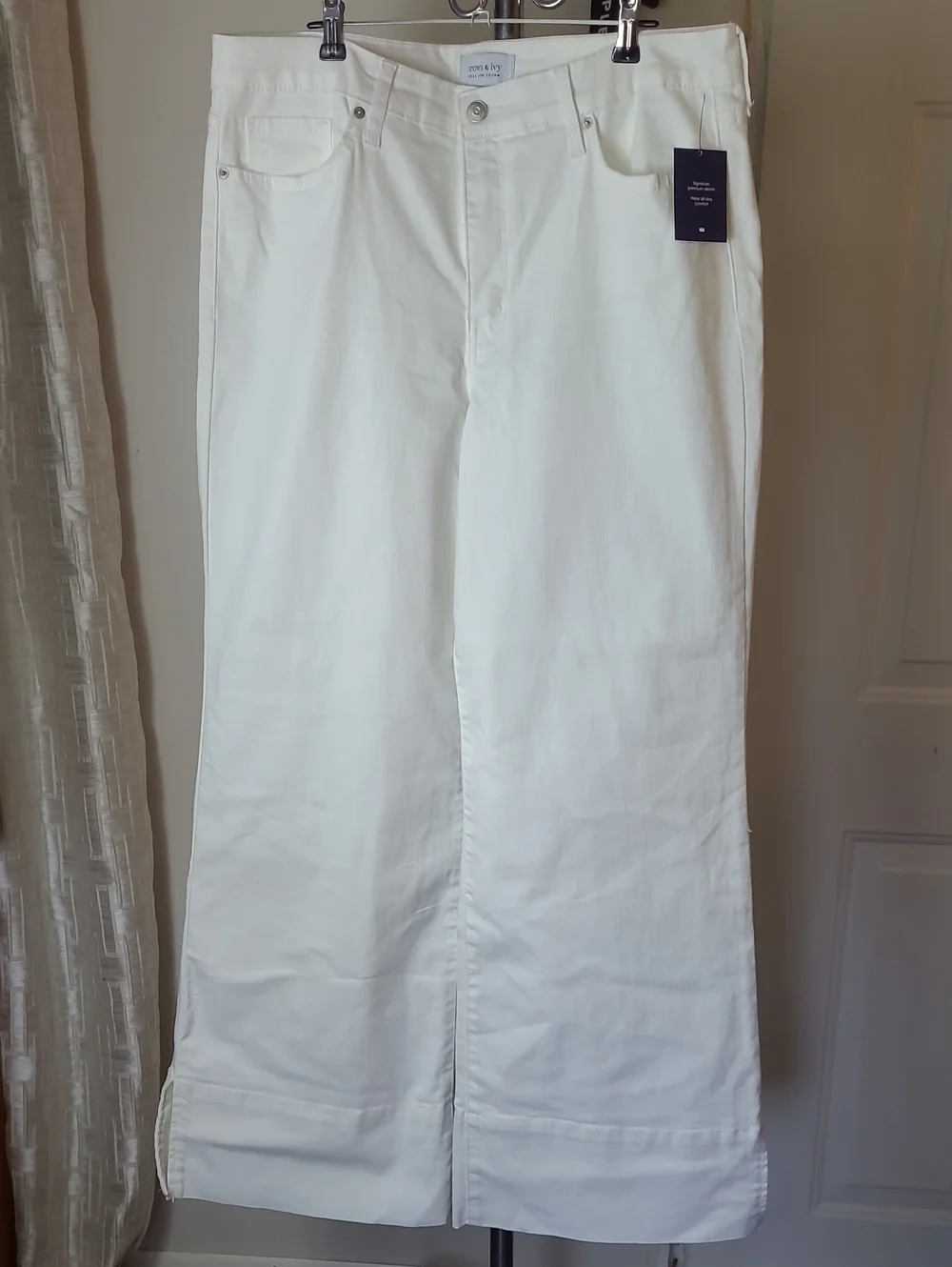 crown & ivy White Women's Pants
